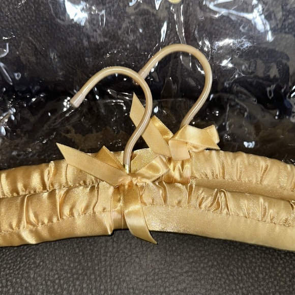 Travel case cosmetic bags hangers NWOT - Picture 4 of 12